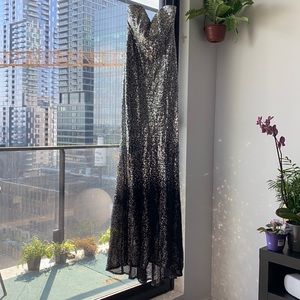 Gorgeous Medium Ombré Sequin Gown Size New W/O Tag